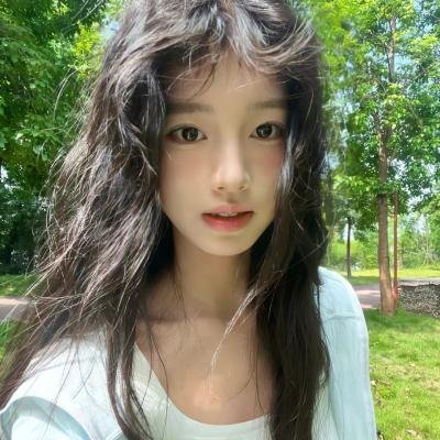 她的微笑和圈套